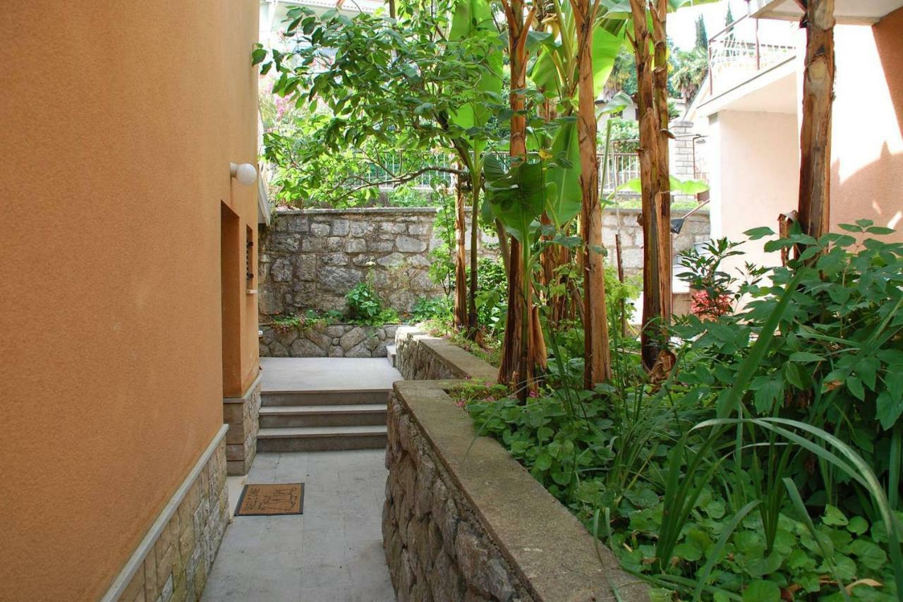 Studio Apartman Ziganto Ičići Exterior foto